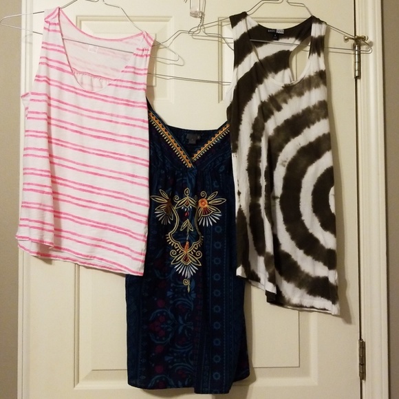 Tops - Bundle 2 tank tops & 1 dress